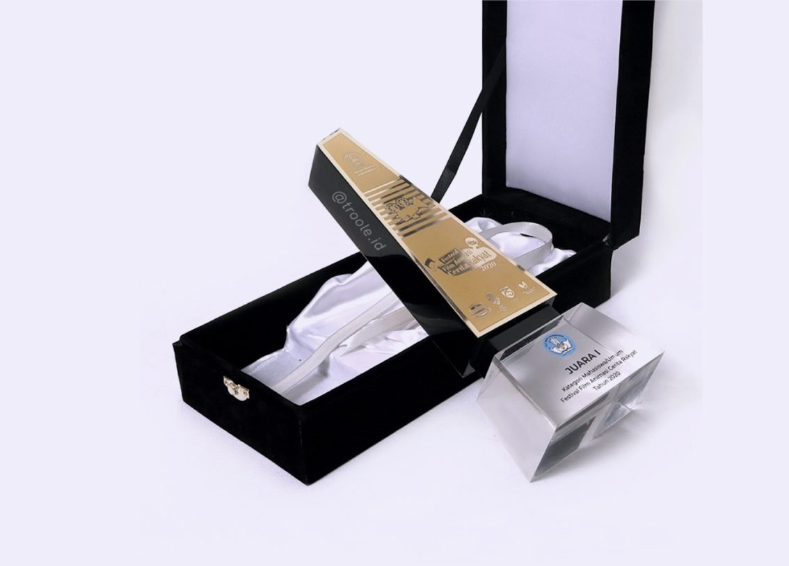 Read more about the article Award & Plakat